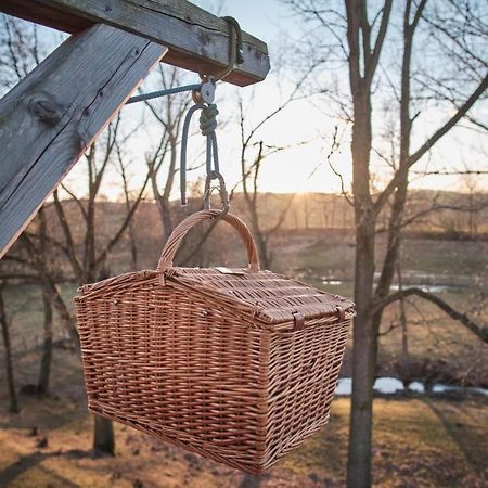 הוילה Jesenice  Treehouse Kremilek מראה חיצוני תמונה