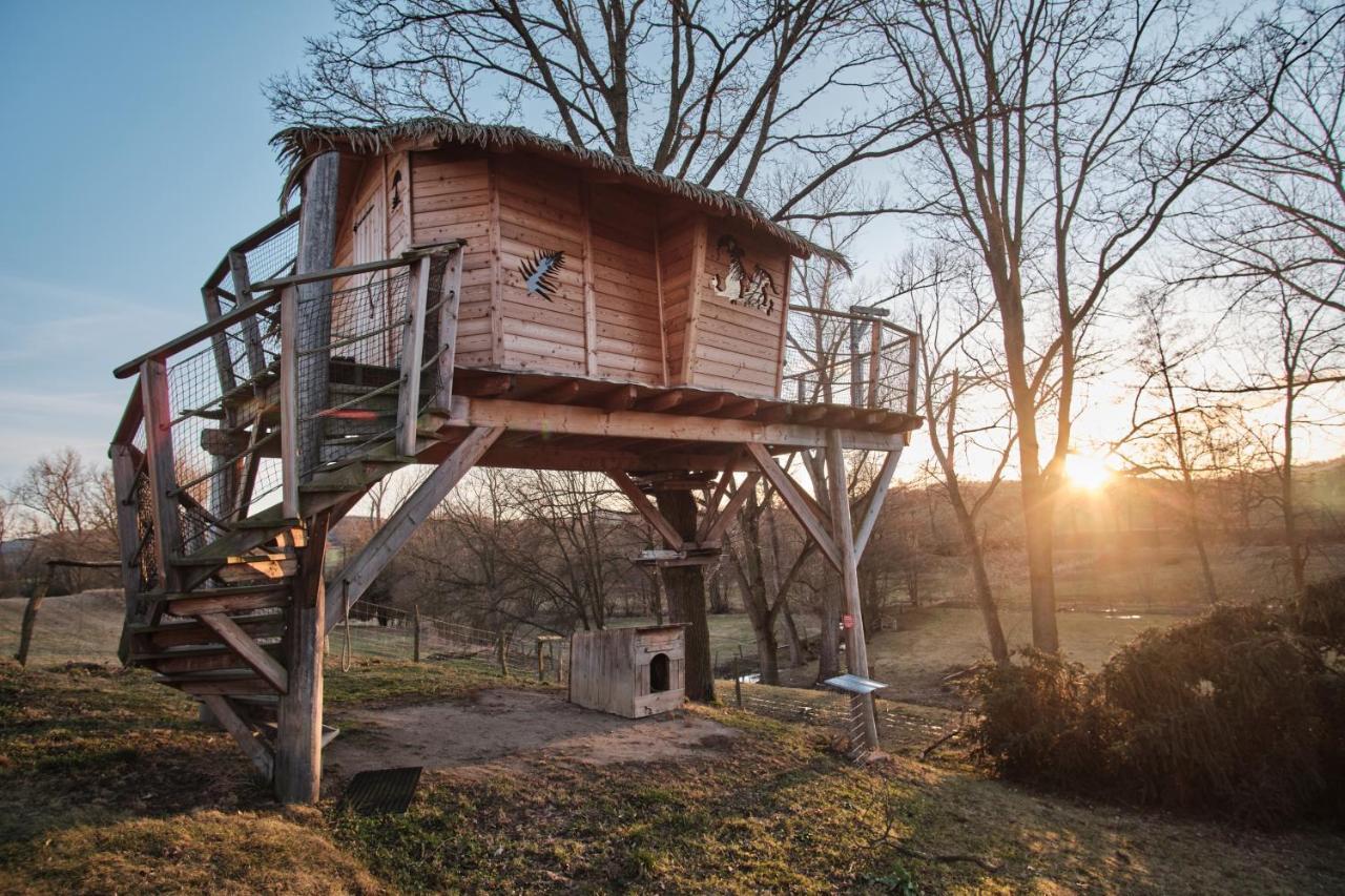 הוילה Jesenice  Treehouse Kremilek מראה חיצוני תמונה