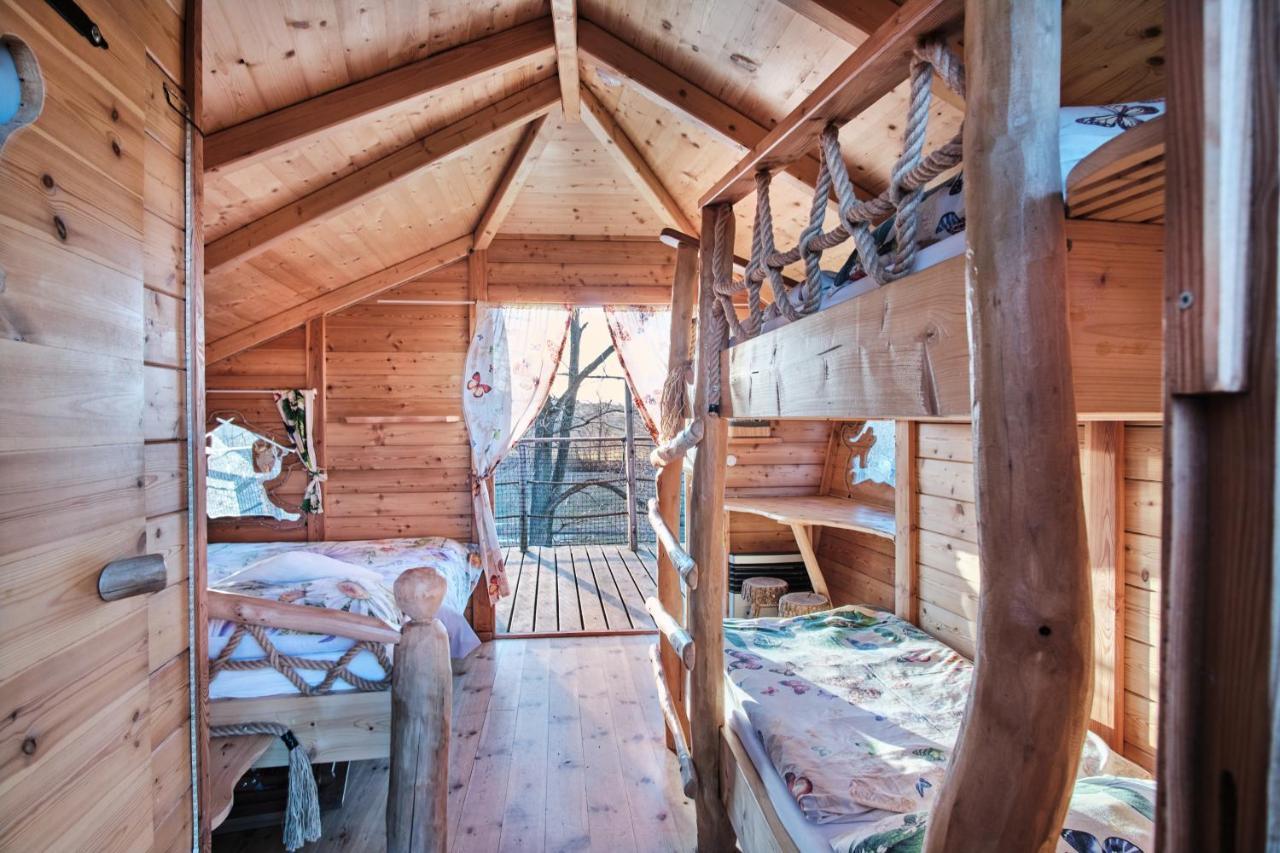 הוילה Jesenice  Treehouse Kremilek מראה חיצוני תמונה
