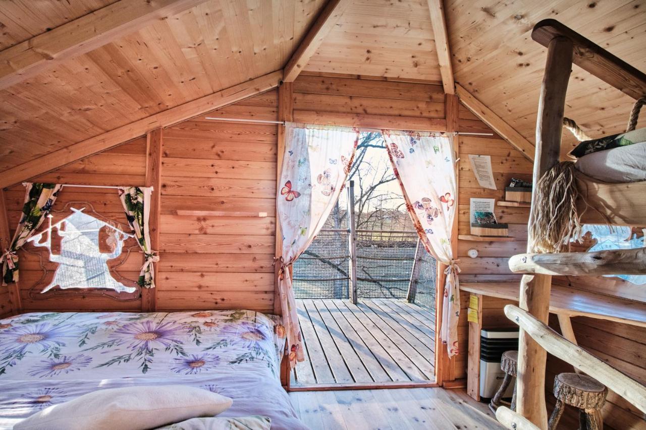 הוילה Jesenice  Treehouse Kremilek מראה חיצוני תמונה