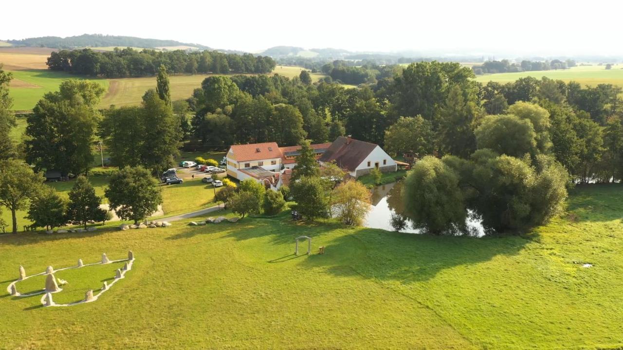 הוילה Jesenice  Treehouse Kremilek מראה חיצוני תמונה