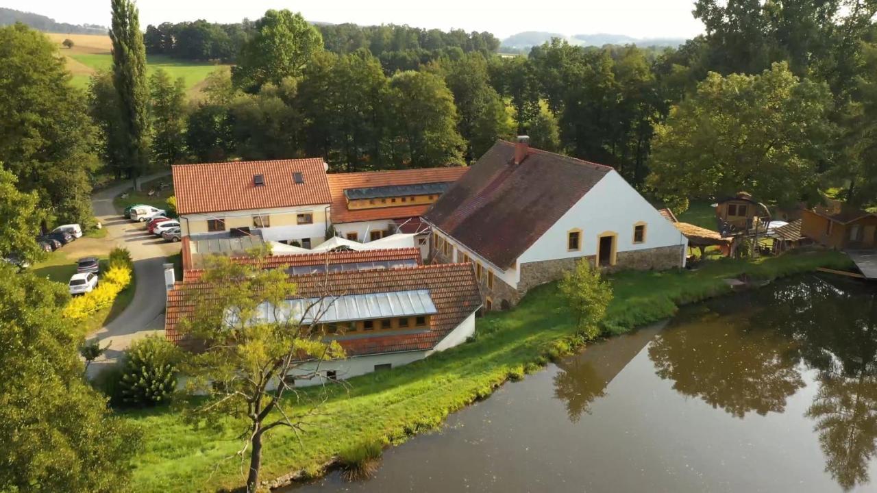 הוילה Jesenice  Treehouse Kremilek מראה חיצוני תמונה